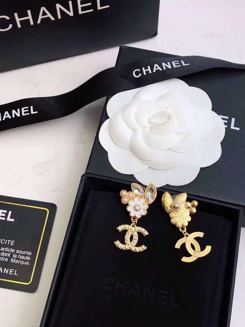 Ch**el earrings